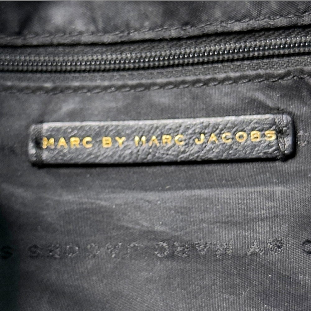 MARC BY MARC JACOBS AUTHENTIC  BLACK LEATHER CLASSIC Q HILLIER HOBO BAG EUC - Picture 4 of 9